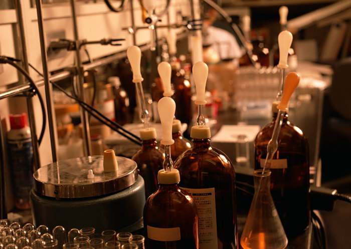 初中化学实验教学现状及思考,新课程改革背景下如何开展初中化学实验教学