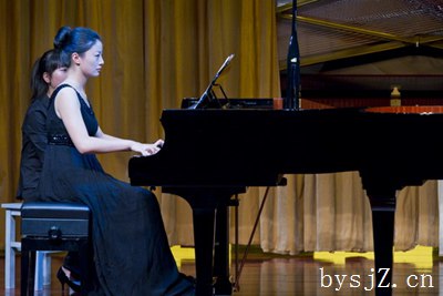 大学钢琴教学合理模式创建研究