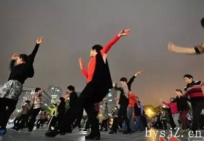 城市广场舞产生纠纷的原因与治理措施