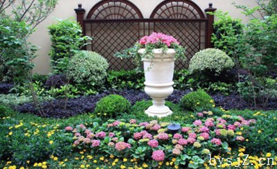 园林景观营造中植物文化意蕴的运用