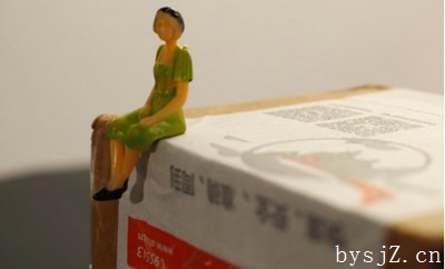 快递合同未保价限额赔偿条款的法律效力,没有保证价格如何补偿损坏的快递？