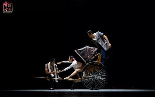 舞蹈编导的创作思想与创作结构