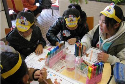 小学美术在教育中的功能价值探讨