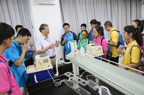 探讨学校分析化学实验教学的改革