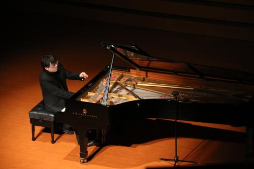 钢琴演奏艺术中的心、技、韵