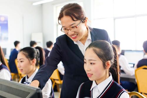 高职物流专业学生培养计划和师资力量发展研究,内蒙古赤峰大学物流专业怎么样？该专业的教员如下...