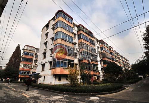 物业自治在老旧小区的应用探析,如何提高旧住宅区的物业管理水平？