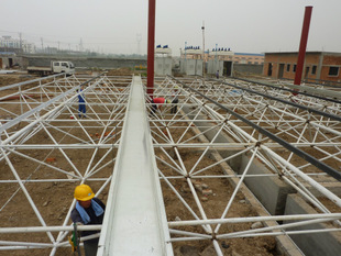 整体吊装螺栓球式屋盖网架的施工方法及措施