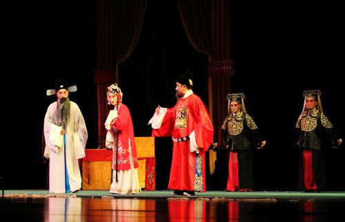 赣剧《荆钗记》的创新和改编